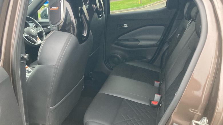 Nissan Juke 1.0 DiG-T 114 Tekna 5dr Petrol Hatchback